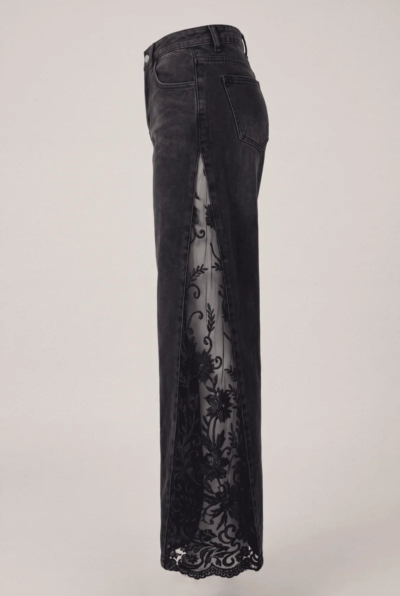 Side view of the floral lace panel
